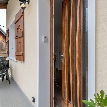 Appartement Lumineux Au Centre Du Village Saint-Felix  Zewnętrze zdjęcie